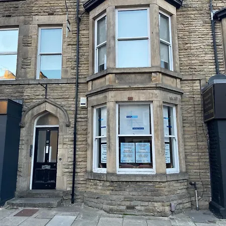 Train Station View Appartement